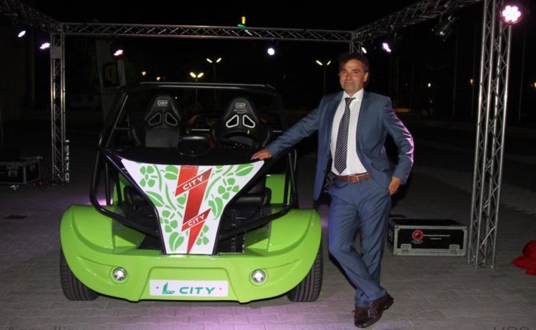 Два български електромобила