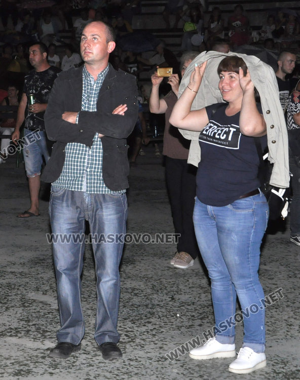 Валя Балканска и „100 каба гайди“ изпълниха площадка „Спартак“ за празника