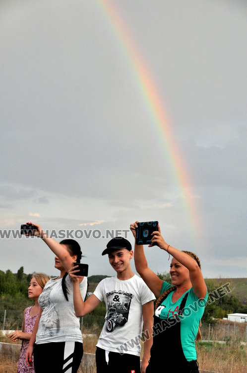 Хасковлии наблюдаваха двойна дъга привечер