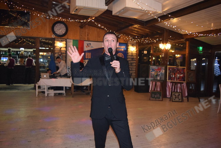 Виктор Калев