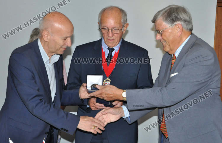 Община Хасково подписа нов договор за побратимяване с Лестър