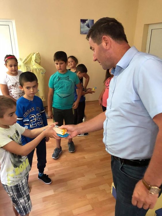 Уникални сензорни стаи за терапия на деца отвориха врати в Мадан