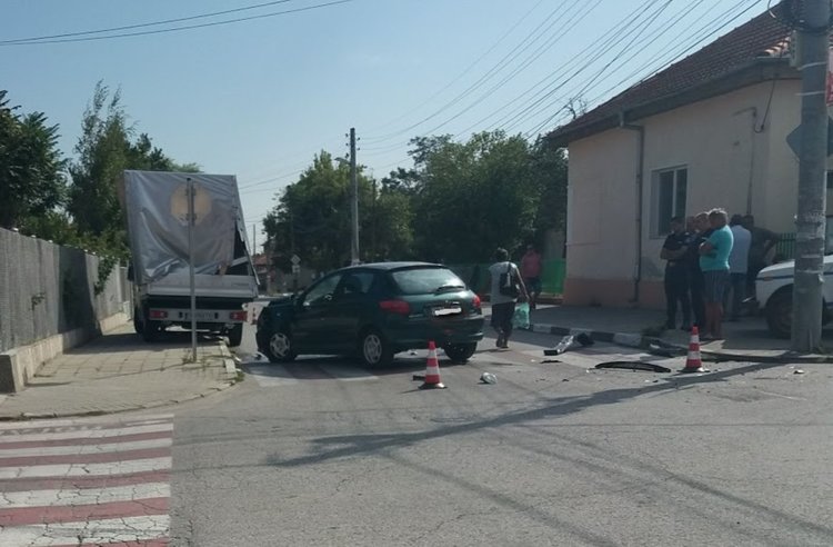 Пострадала при вчерашната катастрофа е 33-годишна жена