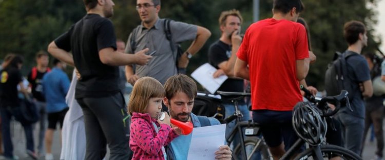 Стотици румънци отново на протест срещу корупцията 