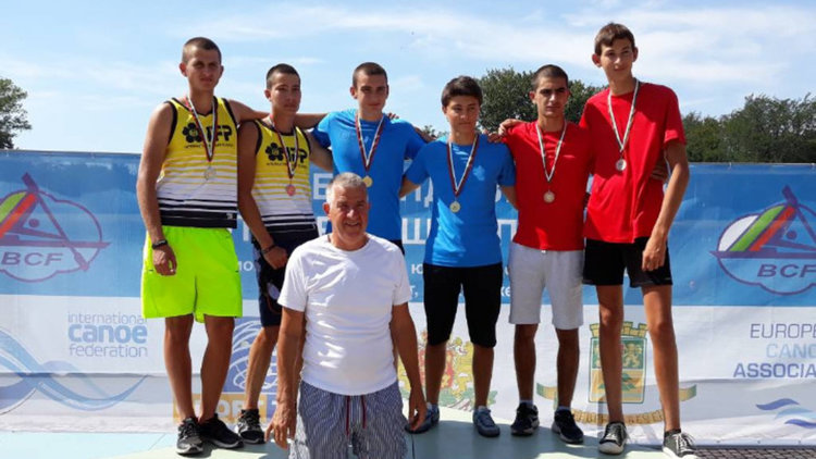 12 медала за каякарите в Кърджали