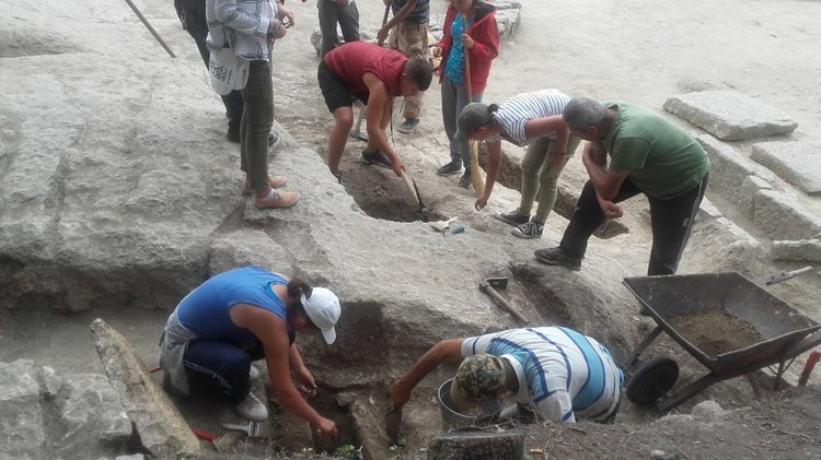 Археолози разкриха на Перперикон „квартал на бедните” от времето на Цар Иван Александър