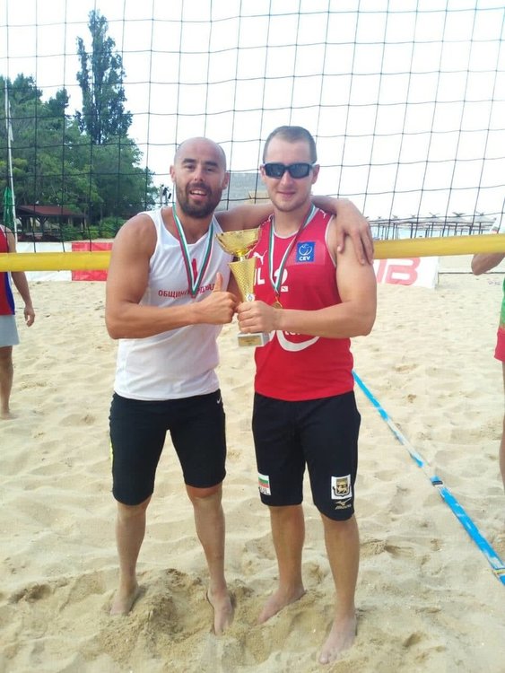 Полицаите от Кърджали станаха републикански шампиони по плажен волейбол