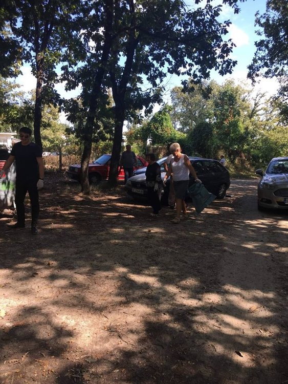 Бахри Юмер поведе джебелчани за инициативата "Да почистим България заедно"