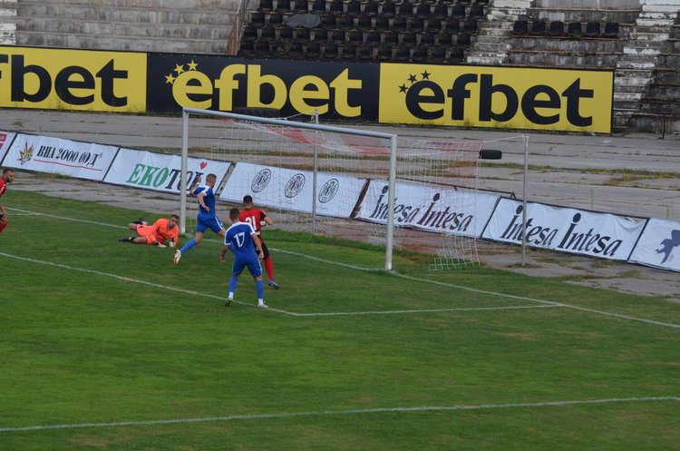 "Арда" поведе като гост на "Локо"-София
