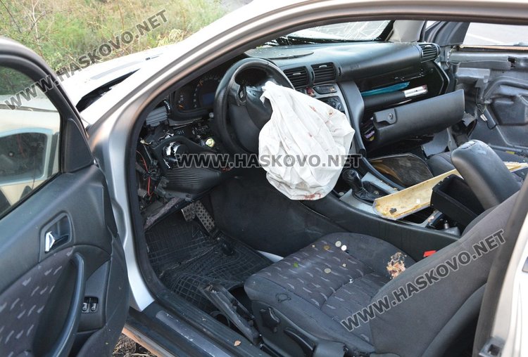 Спортен Мерцедес излетя с бясна скорост по пътя Димитровград-Хасково