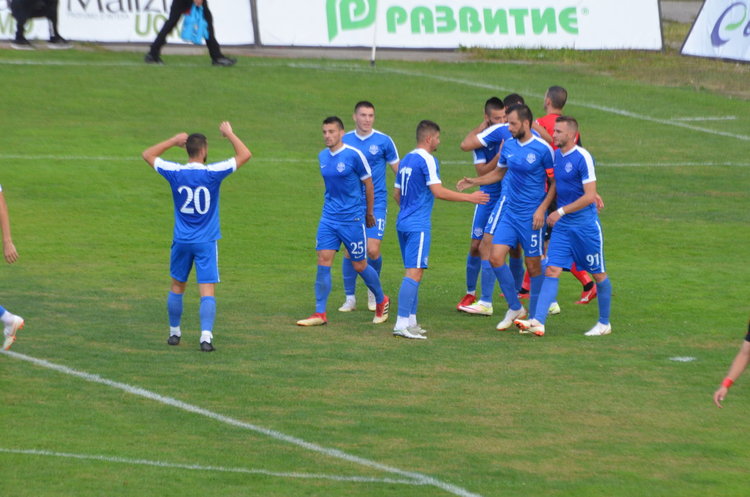 "Арда" поведе като гост на "Локо"-София