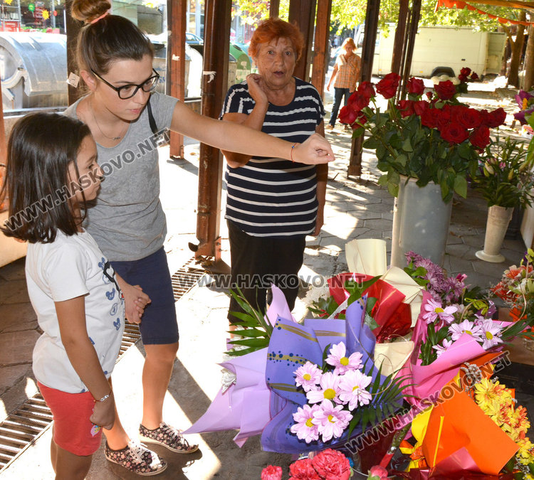 Надежда и цвете в първия учебен ден