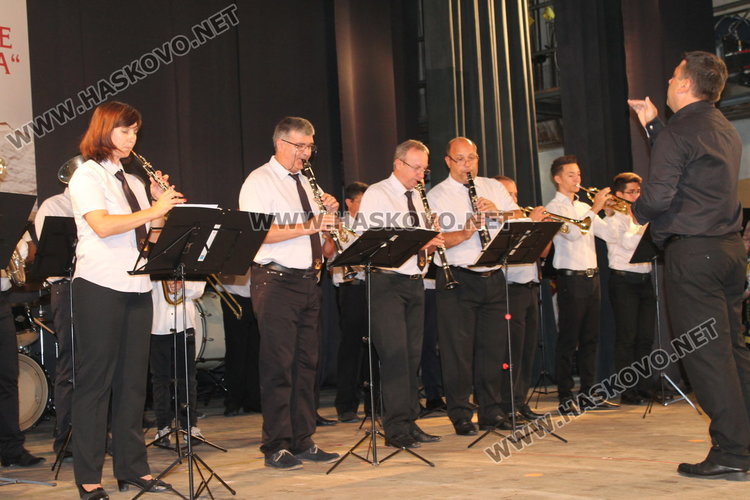 Отбелязаха тържествено 10-години от създаването на църква "Св.Св.Константин и Елена" в Одрин 