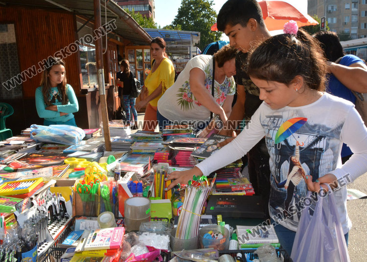 Повечето хасковлии  с бюджет над 200 лв. за  първия учебен ден 