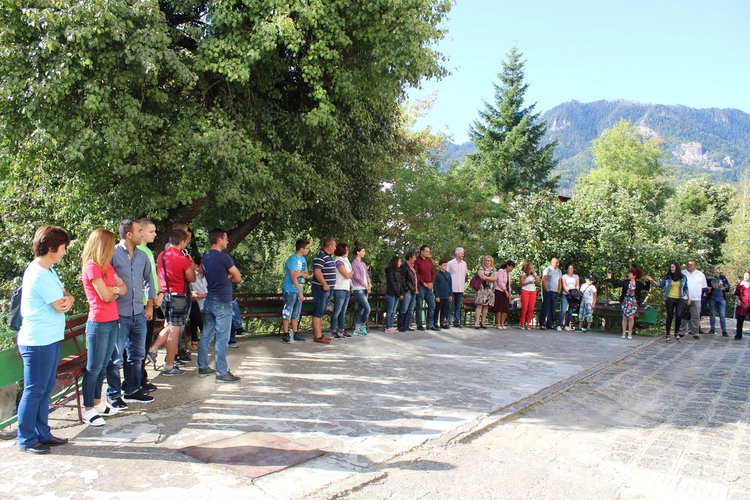 С обновена база на ученическото общежитие откриха новата учебна година 