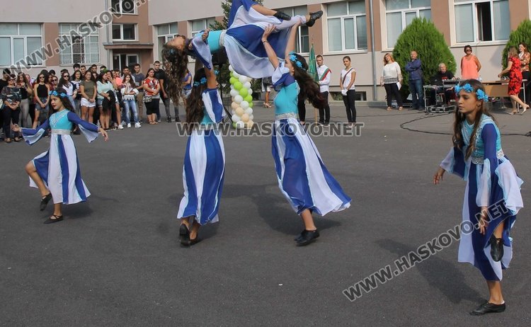 Първият звънец удари в СУ "Любен Каравелов"