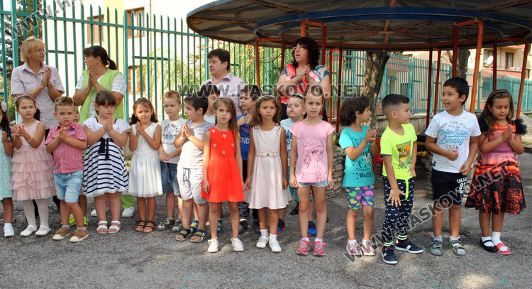 Обновената детска градина „Ежко Бежко“ посрещна 140 малчугани