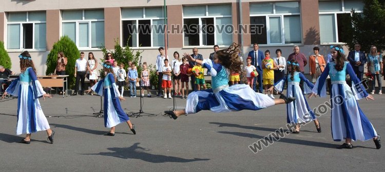 Първият звънец удари в СУ "Любен Каравелов"
