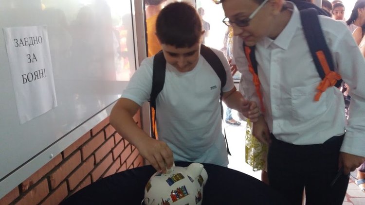 10 първокласници повече влизат в общинските училища