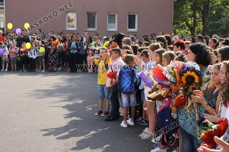 Първият звънец удари в СУ "Любен Каравелов"