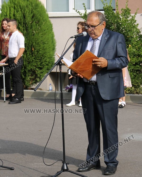 Първият звънец удари в СУ "Любен Каравелов"