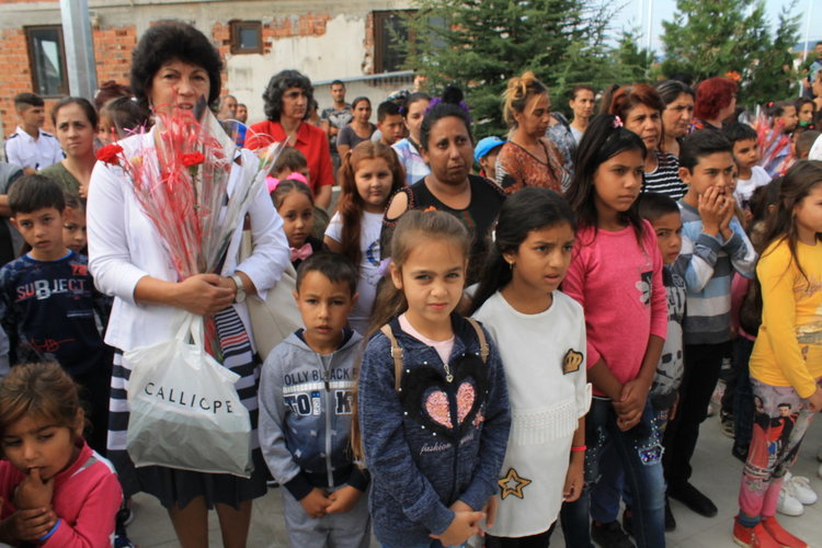 Областният управител Никола Чанев откри учебната година в "Яворов"