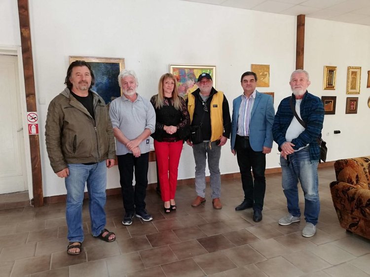 Родопска мадона оживя в платно на български художник от световен ранг