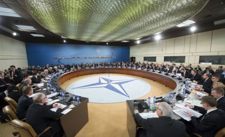 Каракачанов: 70% от българите подкрепят въвеждането на задължителна военна служба