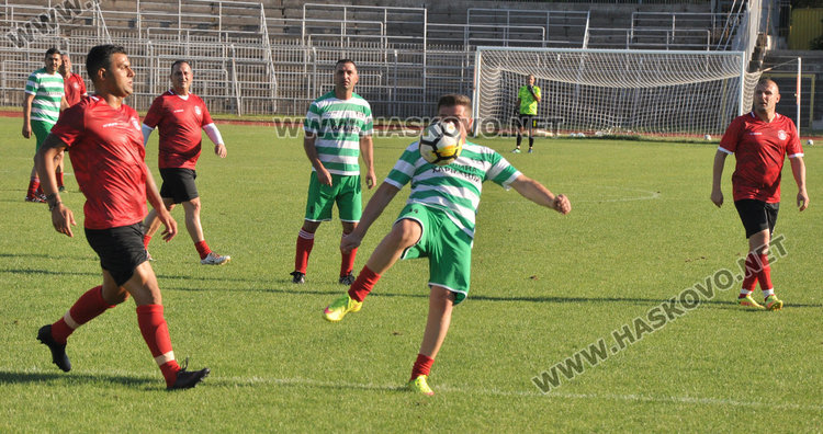 Ветераните на Хасково разгромиха “Хеброс“ на Ямача