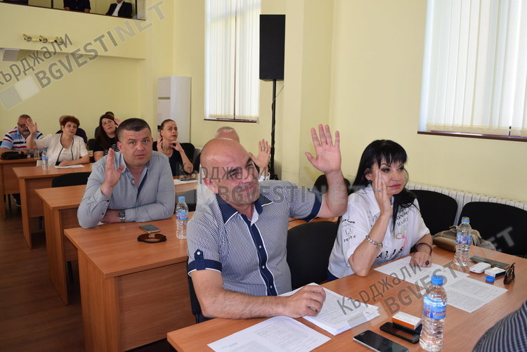 Съветниците от ГЕРБ:Хасан Азис е похарчил 6 млн.лева над издръжката на общината за 2017 г.