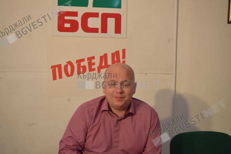 Народният представител Александър Симов с приемна в Кърджали