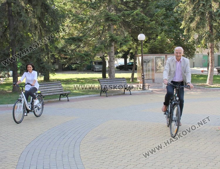 Срещу лична карта - безплатен електрически велосипед за час и половина в Димитровград