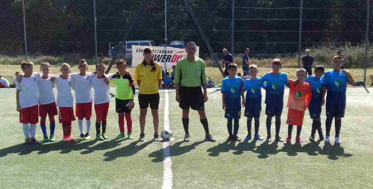 Младите футболисти на АФК „Хасково“ вдигнаха купата на турнира „Сава Савов“