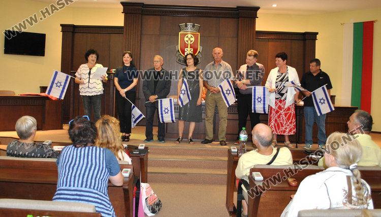 Писатели от 14 държави на посещение в Хасково