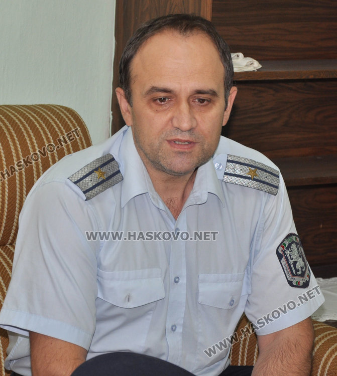 Коли и мотори без табели обикалят из селата в Хасковско