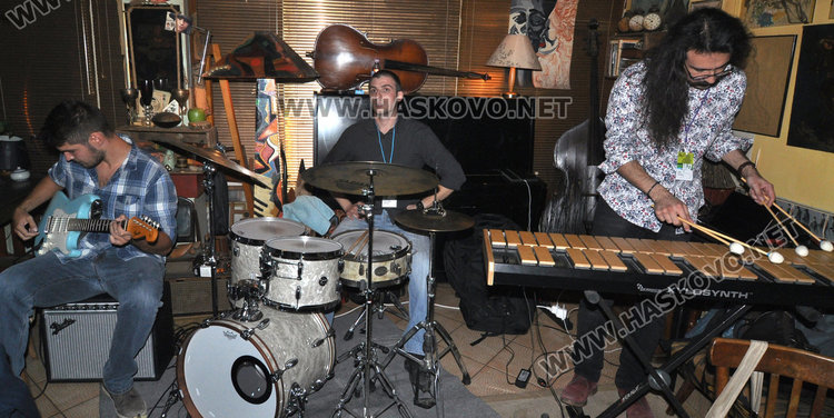 Междусъседско трио откри 22-то издание на Хасково джаз
