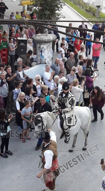 Пушката на Капитан Петко войвода предизвика фурор на Хайдушките празници в Чепеларе