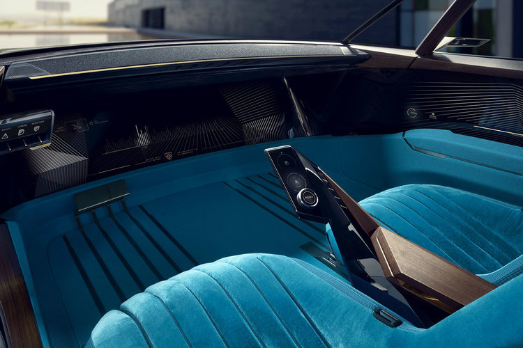 PEUGEOT представя електрическия e-LEGEND CONCEPT