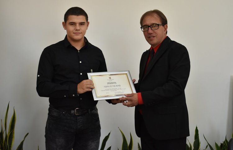 Емил Караиванов поздрави вицеевропейския шампион Георги Йочев