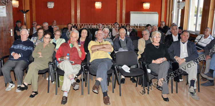 Хасковски червени отбелязаха 200 г. от рождението на Карл Маркс