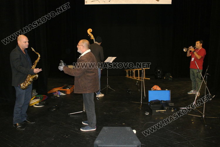 Дейвид Бъркман вече на Хасковска сцена