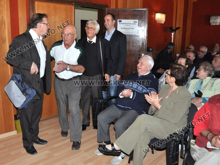 Хасковски червени отбелязаха 200 г. от рождението на Карл Маркс