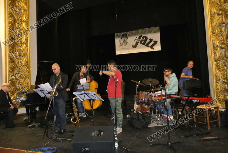 Дейвид Бъркман вече на Хасковска сцена