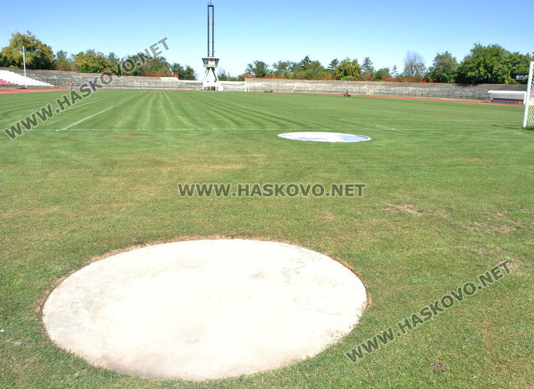 Стадион Хасково с пет нови лекоатлетически сектора
