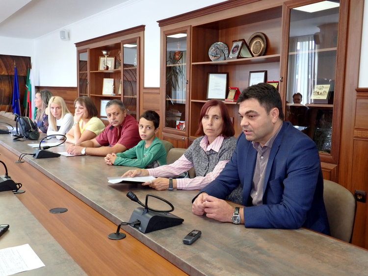 Съсед се жалва срещу облагородяване на междублоковите пространства - щяло да е по-шумно