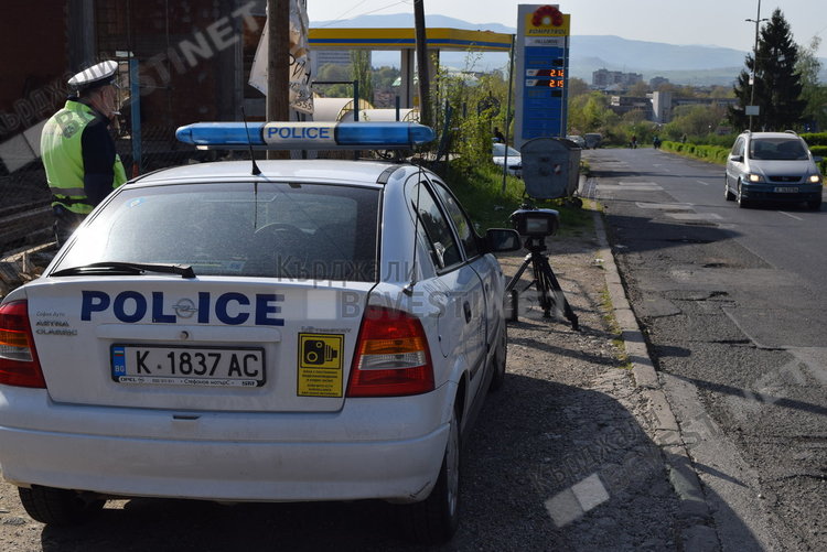 Полицията отново заварди пътищата за джигити,една трета от проверените -нарушители	