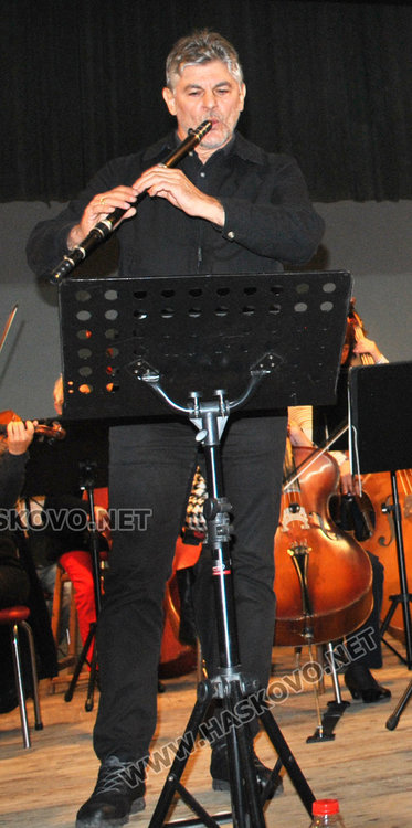 В Световния ден на музиката: виртуозни кларинет, кавал и три оркестъра на сцената на Хасково