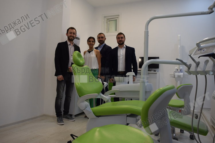 Откриха клиника за импланти  Dentakrone в Кърджали, предлага немско оборудване и швейцарски опит