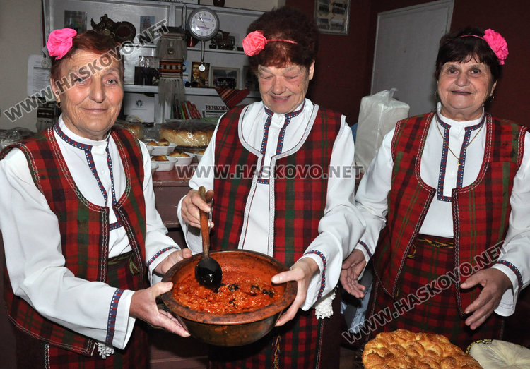 120 майстори готвачи показват гозбите на баба