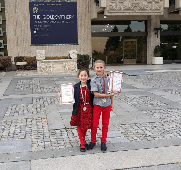 Теодора и Михаил Евтимови с призови места в конкурса „Нови гласове и песни”